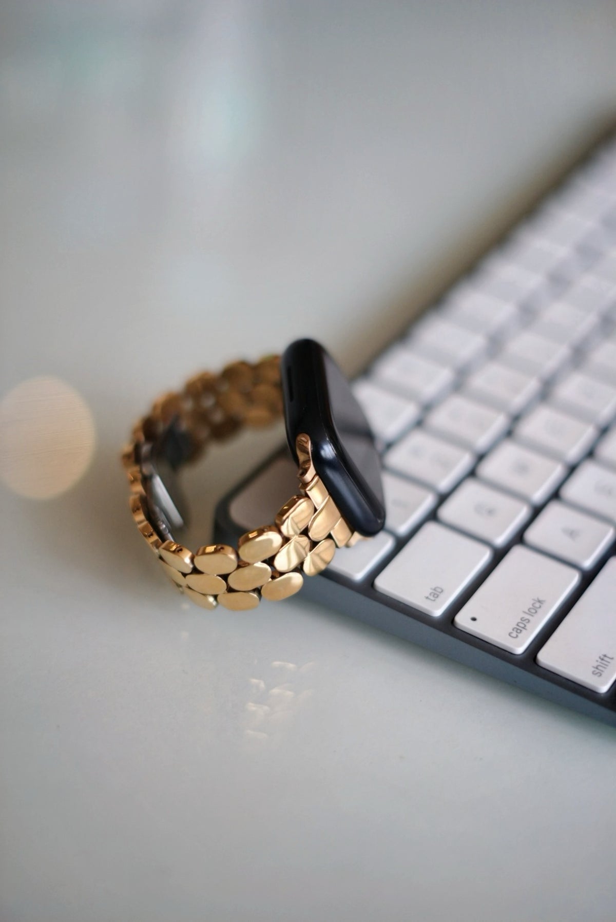 SANTORINI  APPLE WATCH BRACELET - GOLD (ST-STEEL)