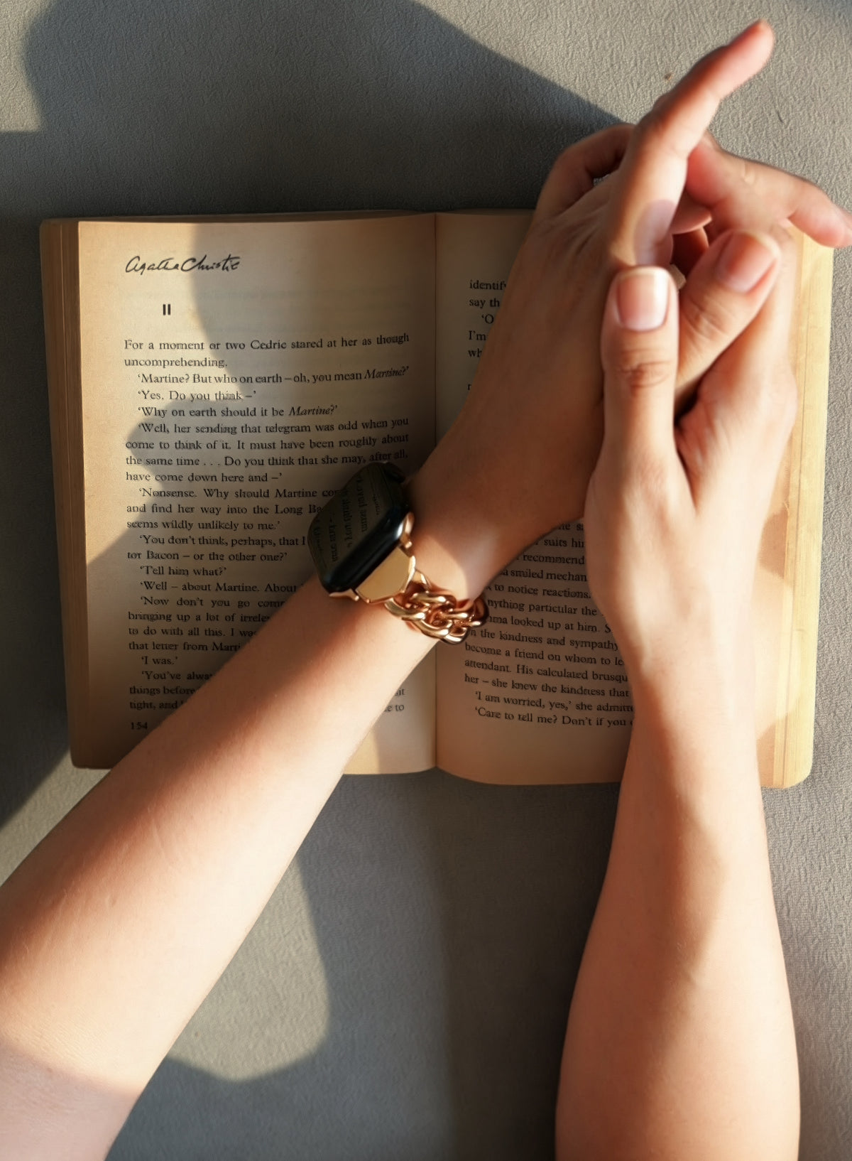 ELARA  APPLE WATCH BRACELET -  ROSE GOLD (ST-STEEL)