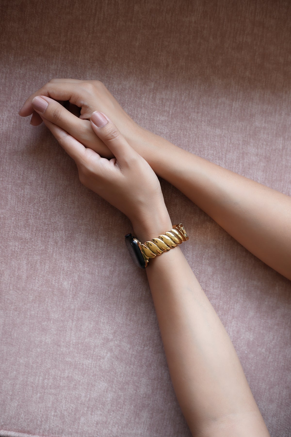 SEATTLE APPLE WATCH BRACELET - GOLD (ST-STEEL)