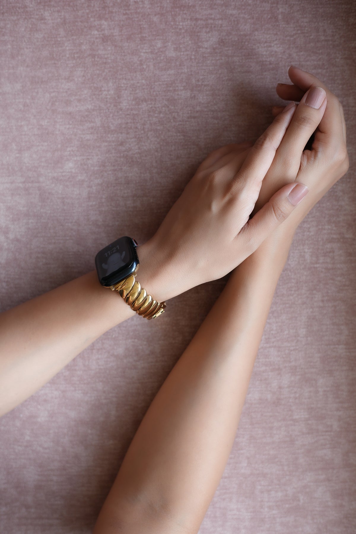 SEATTLE APPLE WATCH BRACELET - GOLD (ST-STEEL)