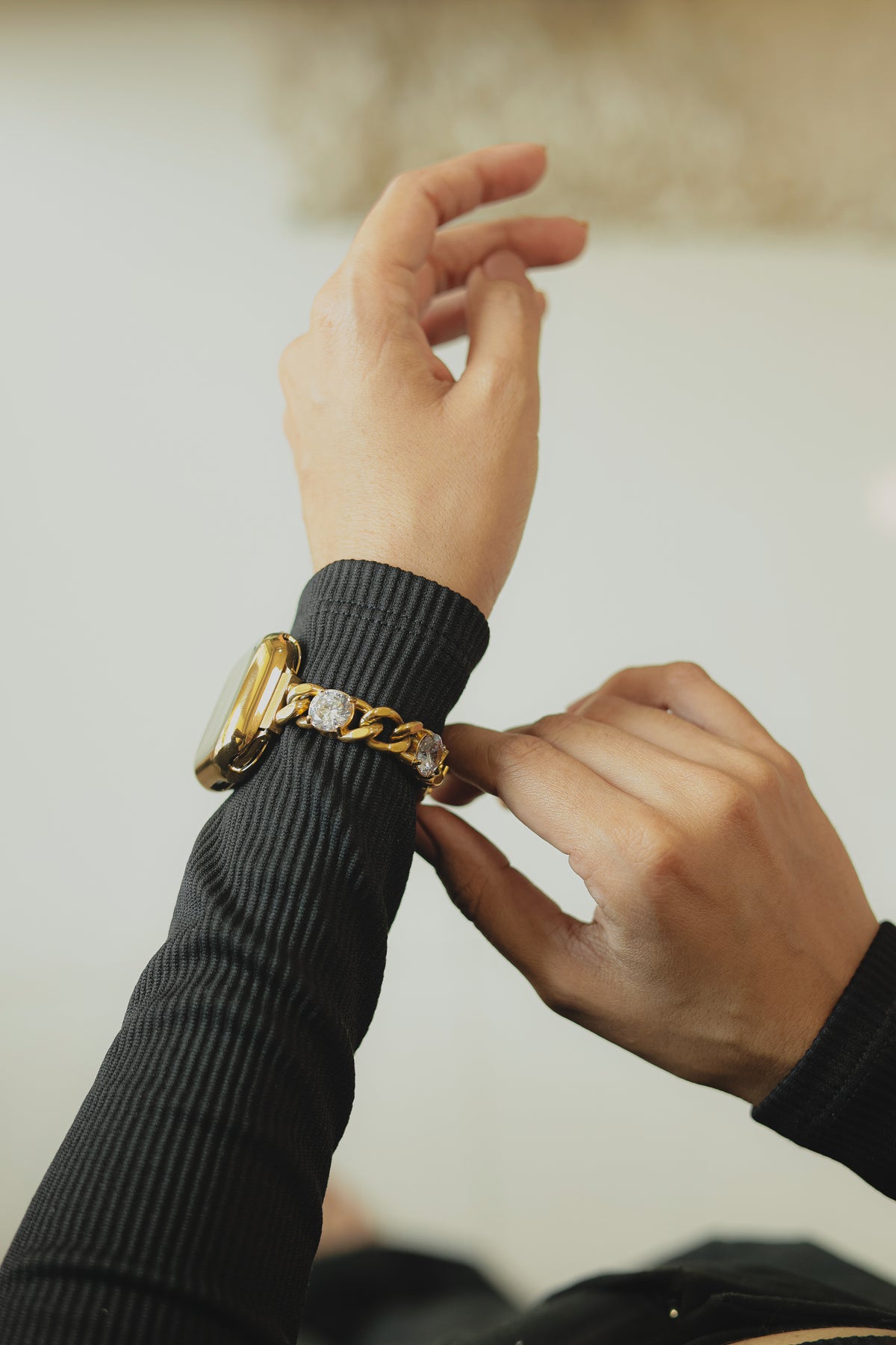 DIAMOND BLOSSOM APPLE WATCH BRACELET - GOLD (ST-STEEL) Blossom cases ®