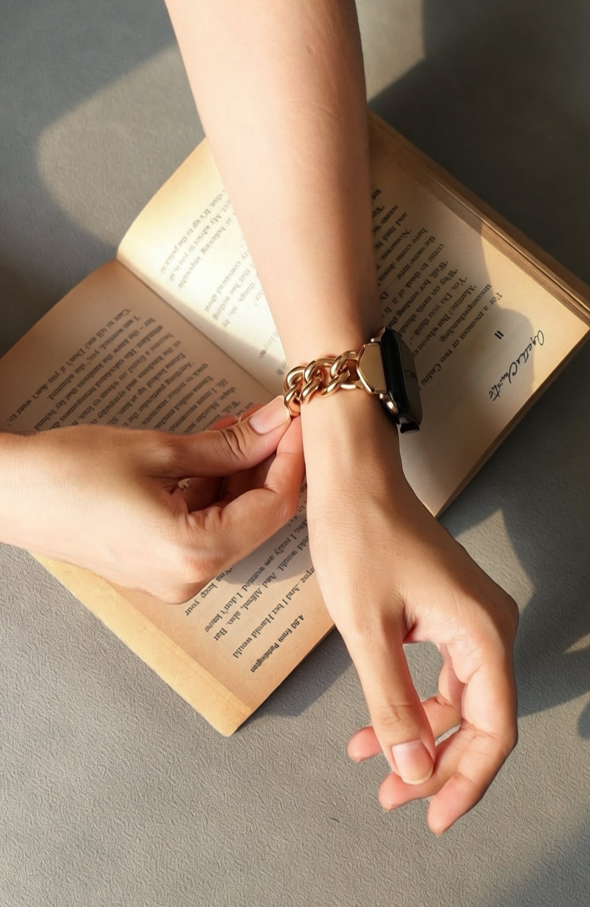 ELARA  APPLE WATCH BRACELET -  ROSE GOLD (ST-STEEL)