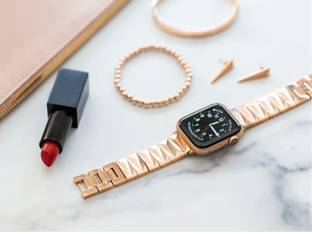 DIAMOND CUT APPLE WATCH BRACELET - ROSE GOLD  (ST-STEEL).