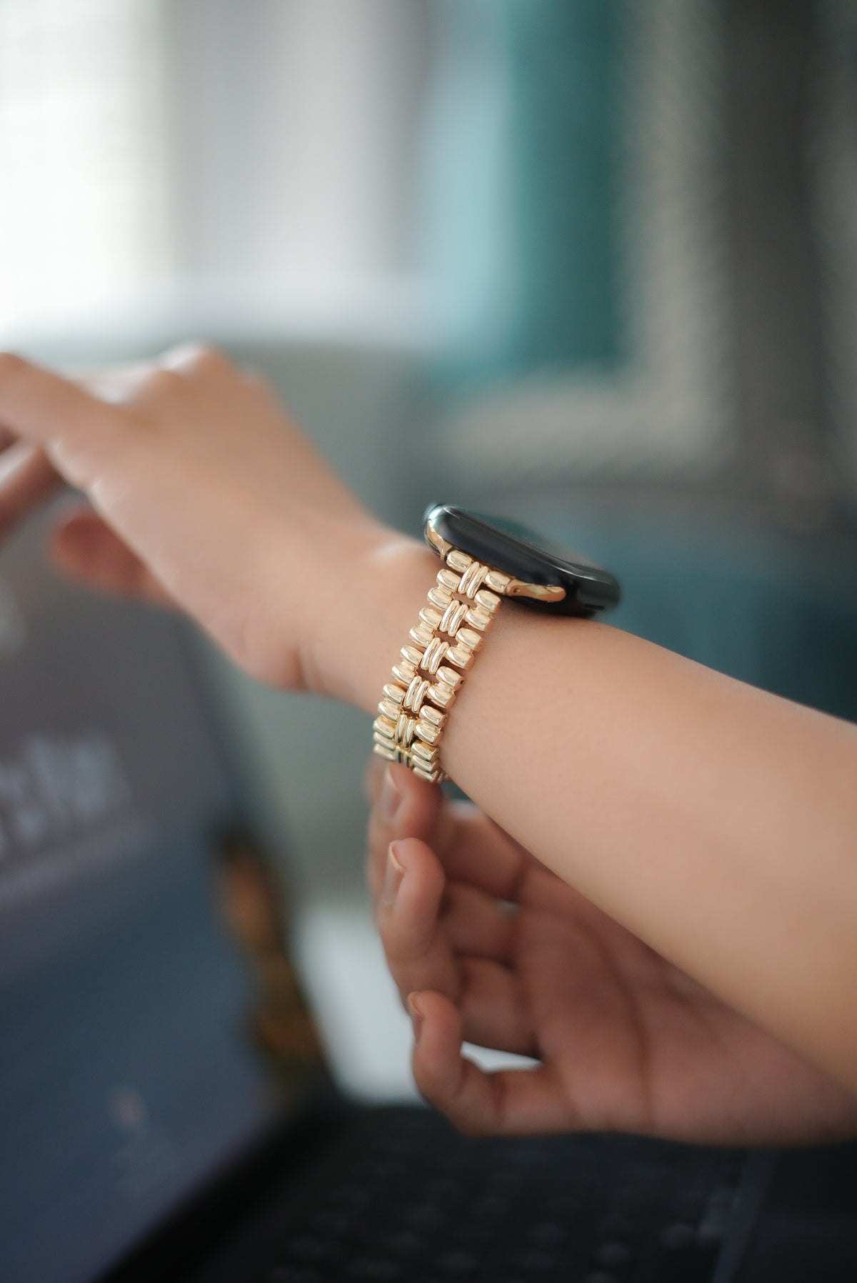 ELECTRUM GOLD APPLE WATCH BAND