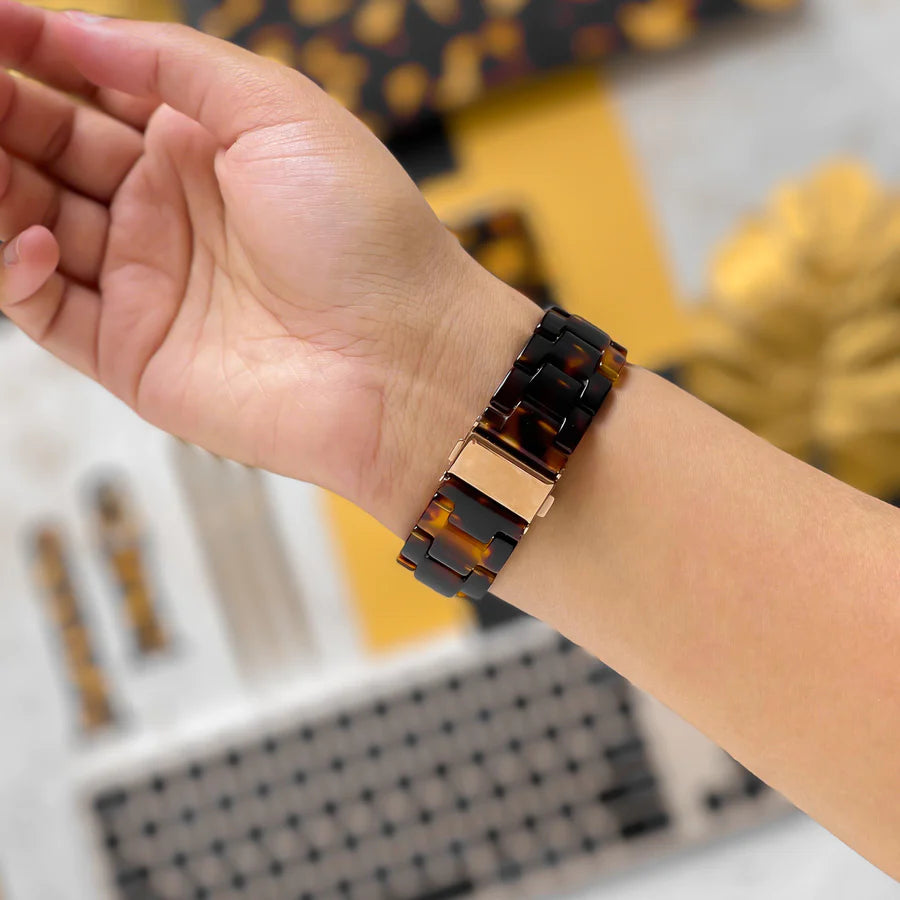 BROWN FLORAL RESIN WATCHBAND